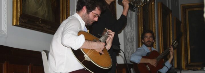 Noite de Fados dos Gambozinos estreia-se no Norte, na Associação ...