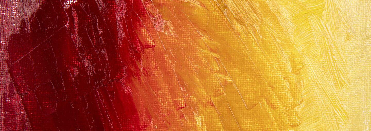 pintura abstrata num degrade de vermelho escuro para amarelo, da esquerda para a direita
