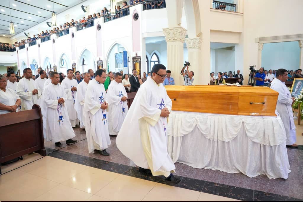 Cerim%C3%B3nias%20f%C3%BAnebres%20tiveram%20lugar%20na%20Catedral%20de%20D%C3%ADli
