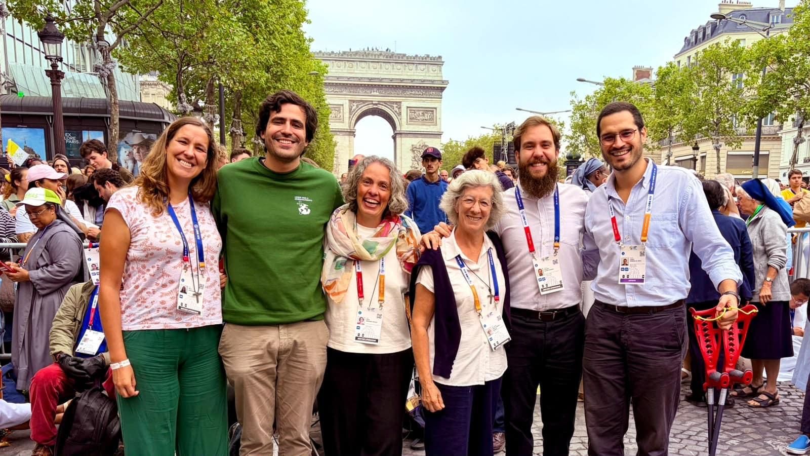 Os 3 Jesuítas com 3 irmãs Escravas portuguesas, que estão em Paris